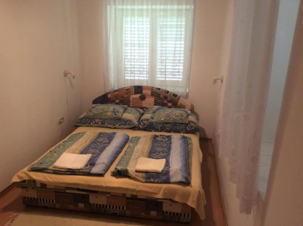 Reteshaz Strudelhaus Apartmanhaz วอนยาร์ควาเชกี ภายนอก รูปภาพ