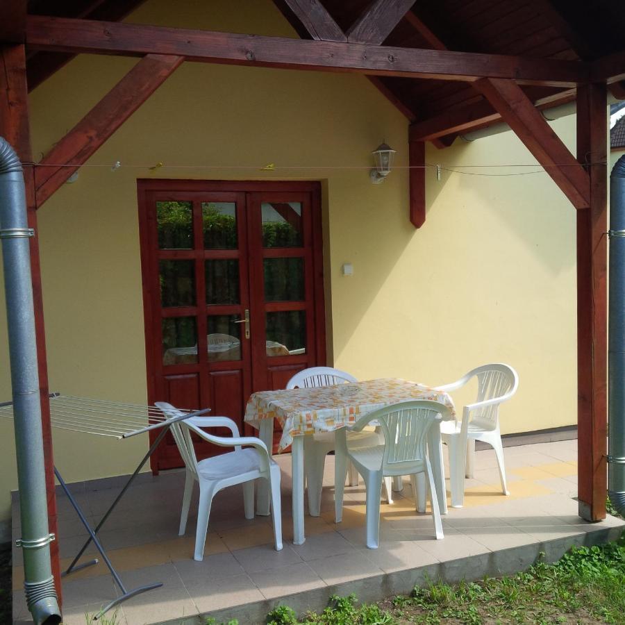 Reteshaz Strudelhaus Apartmanhaz วอนยาร์ควาเชกี ภายนอก รูปภาพ